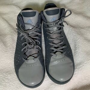 Adidas men’s shoes size 9.5